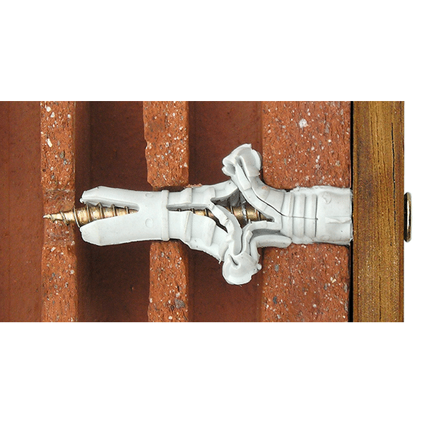 Dwarsdoorsnede van gemonteerde plug in stenen muur